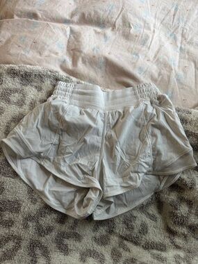Lululemon white hotty hot shorts
